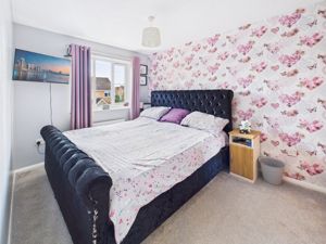 Bedroom- click for photo gallery